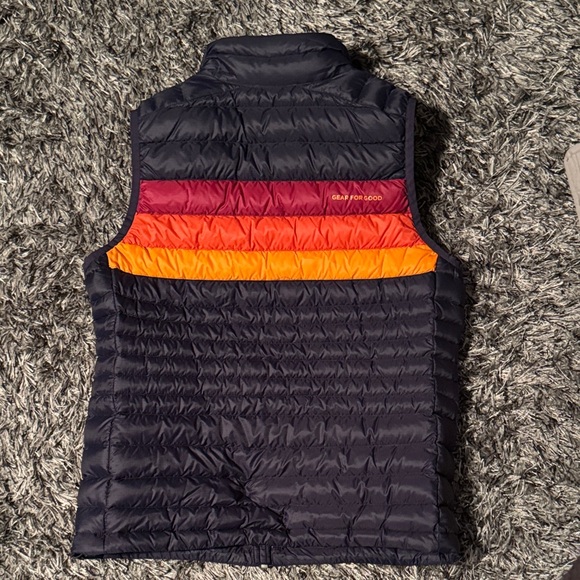 Cotopaxi Navy and Red/Orange Vest - Picture 2 of 3